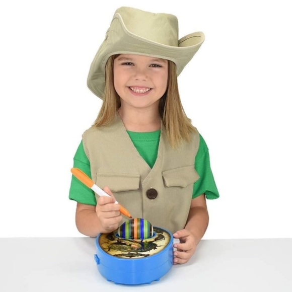 DinoMazing Egg Decorator with 2 Additional Dino Eggs - Picture 8 of 14